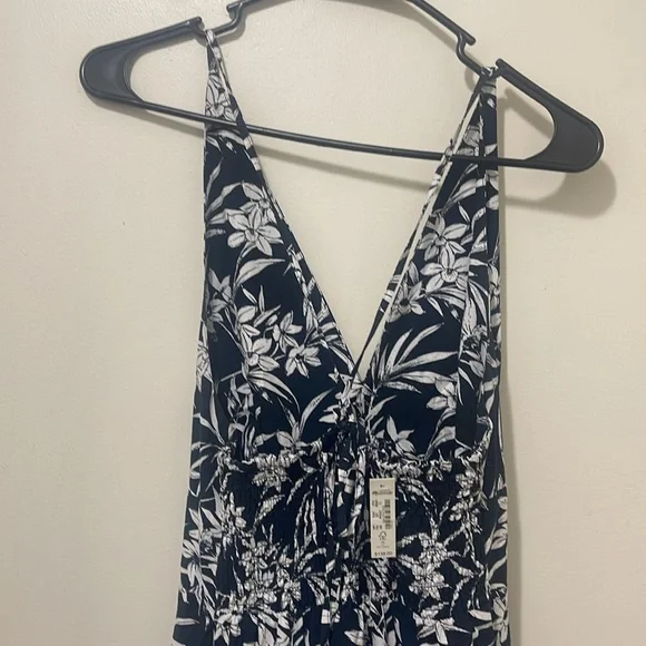 Madewell Smocked Halter Midi Dress in Poplin - Picture 8 of 10